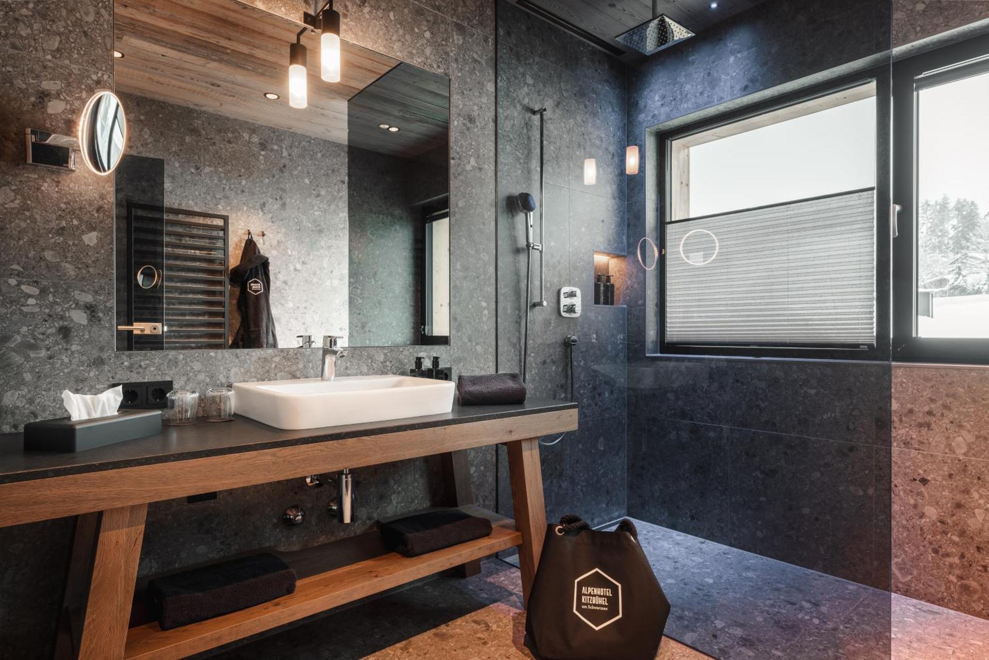 Alpenhotel Kitzbuehel Am Schwarzsee Kültér fotó